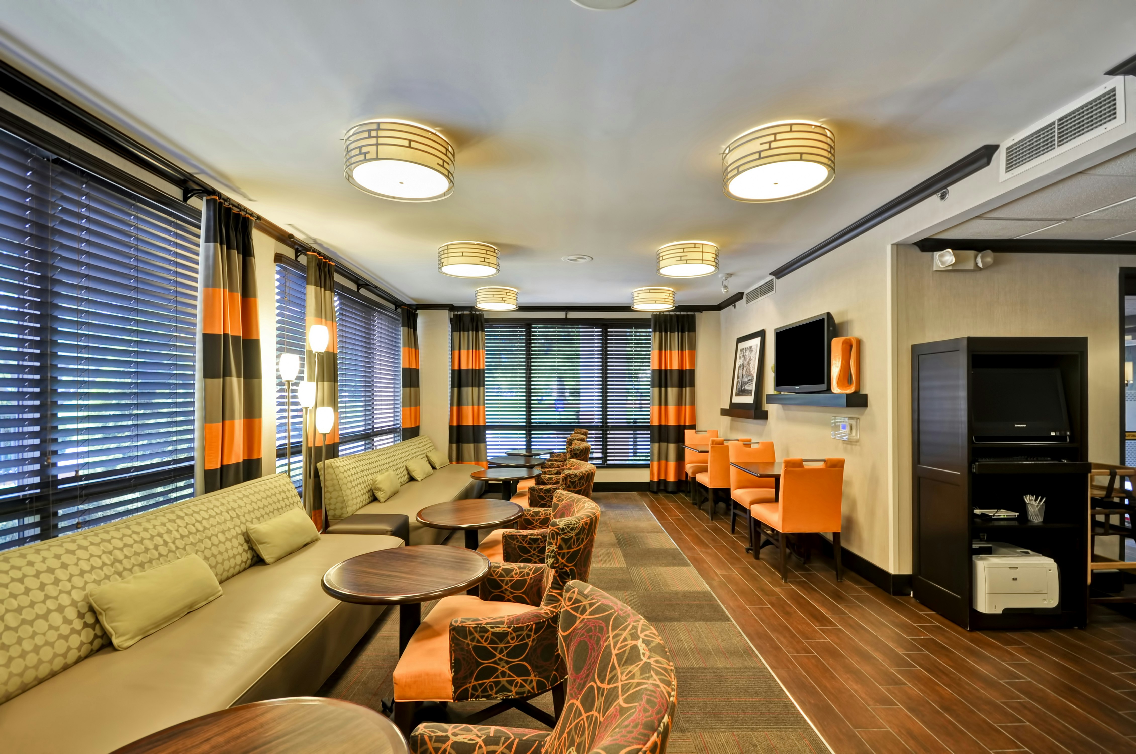 Hampton Inn Kansas City Overland Park 41/76