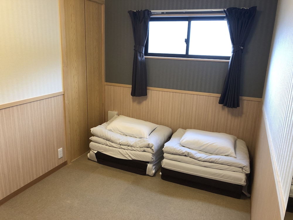 Guesthouse Orange Cabin 21/57