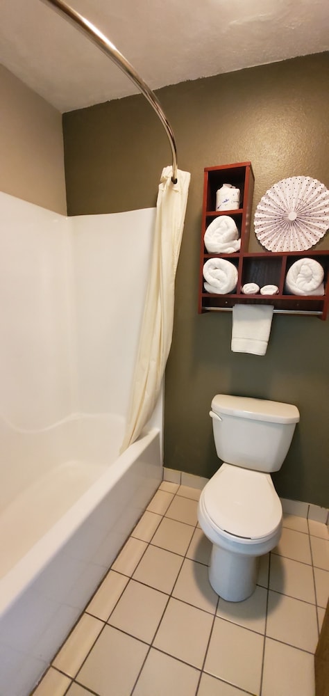 Americas Best Value Inn 29/49