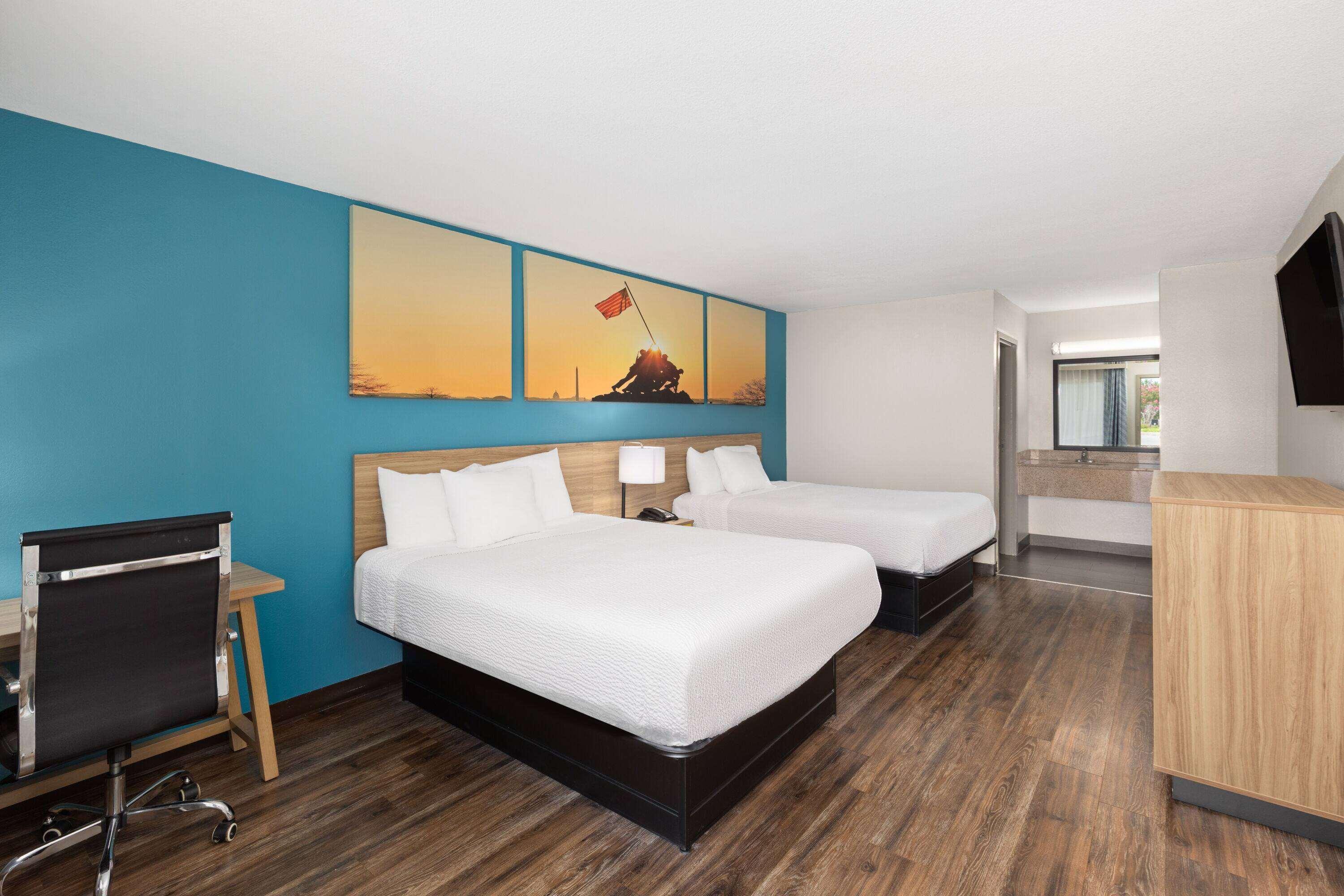 Room, 2 Queen Beds
