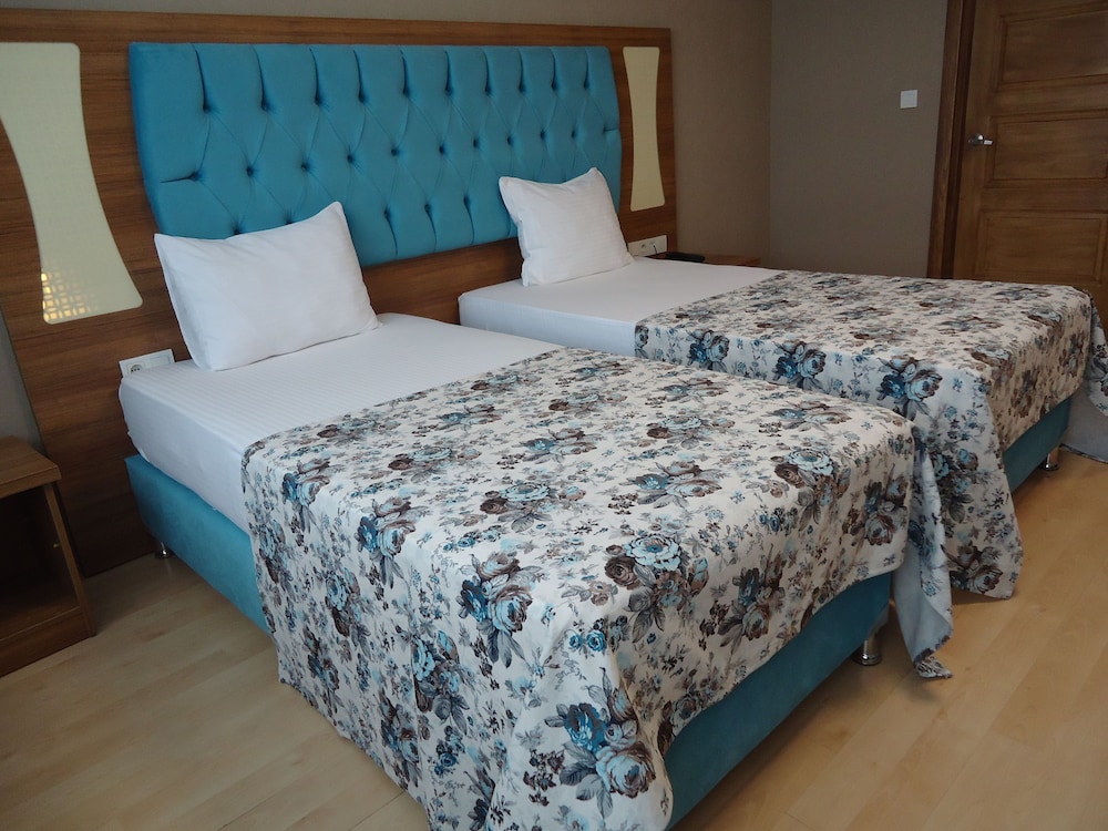 STANDARD, TWIN BEDS