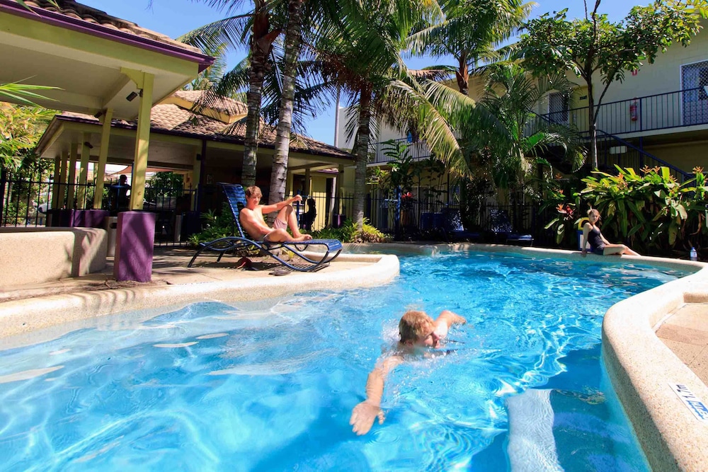 YHA Cairns Central 26/30
