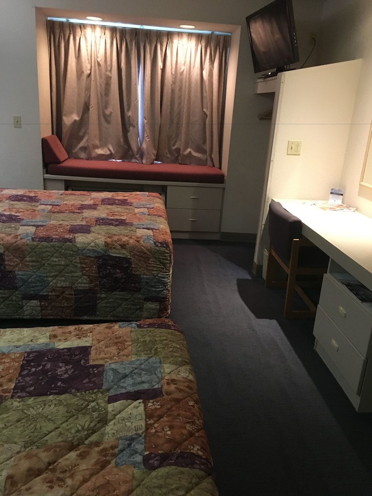 Microtel Inn Suites By Wyndham Champaign 40/68