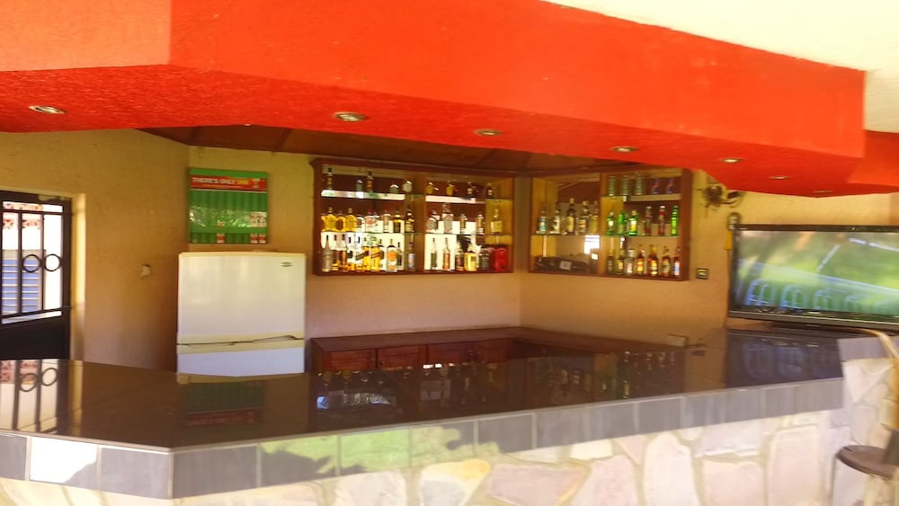 Executive Airport Hotel 1/50