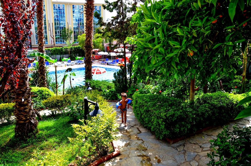 Ark Suite Hotel 34/36