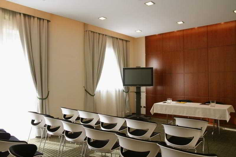 Hotel Pisa Valdera 16/18