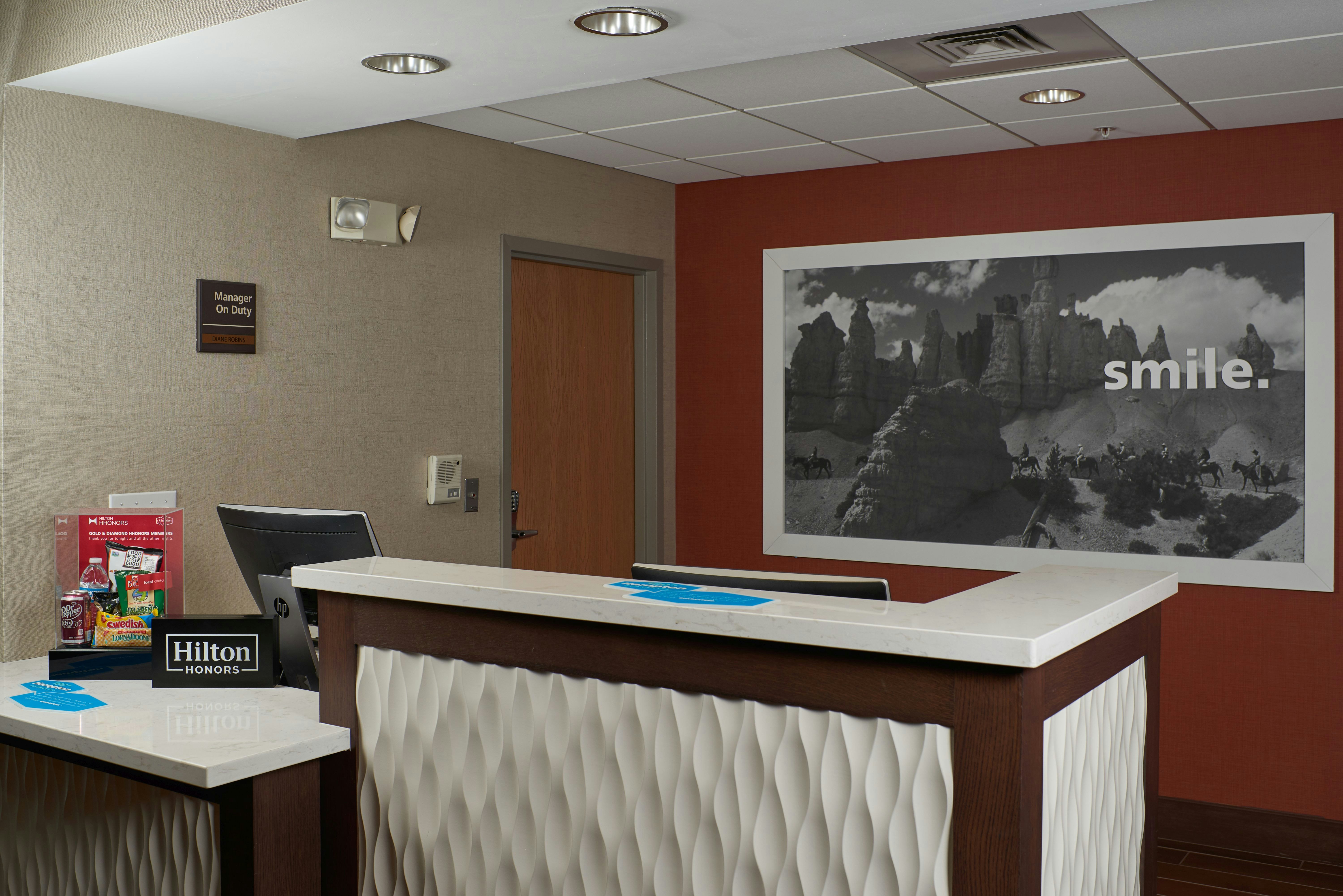 Hampton Inn Phoenix/Glendale/Peoria 12/50