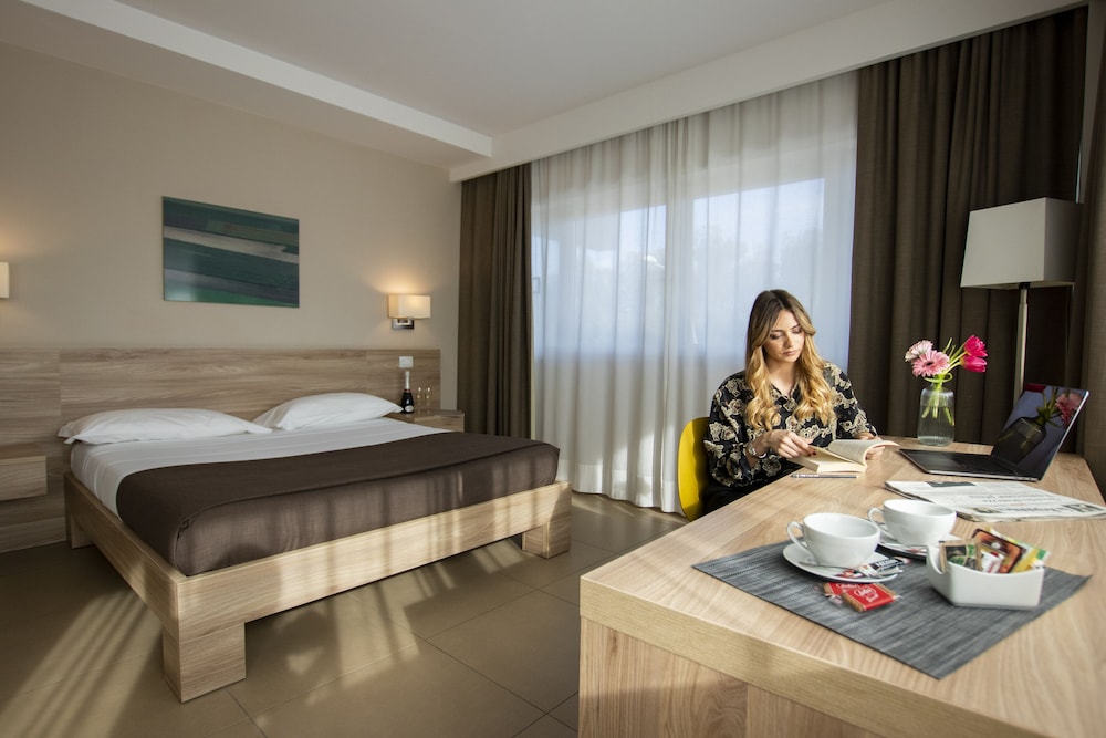 Hotel Dimorae 28/79