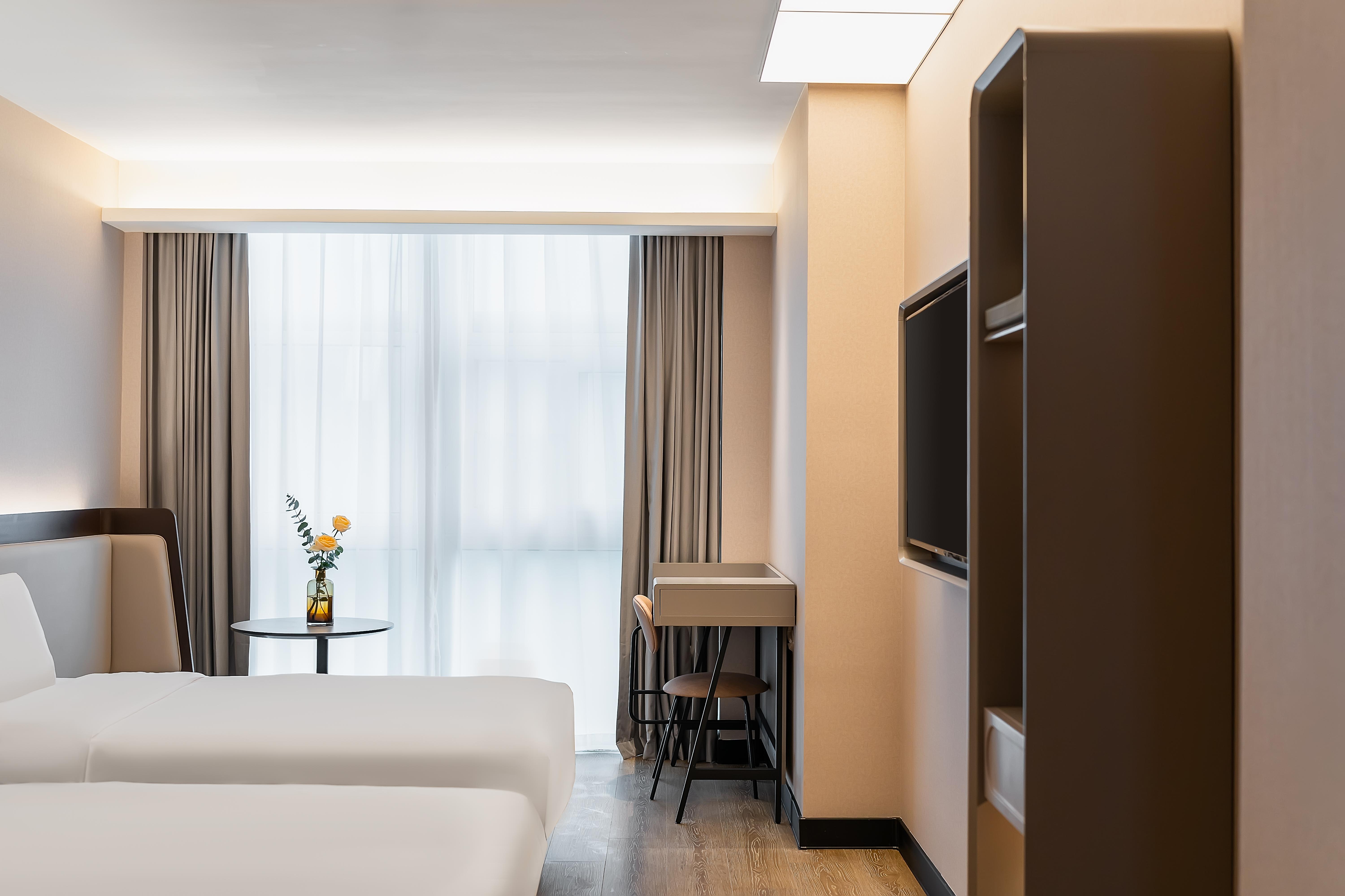 Hanting Hotel (Zhuhai Gongbei Port Qinglv South Road) 14/25