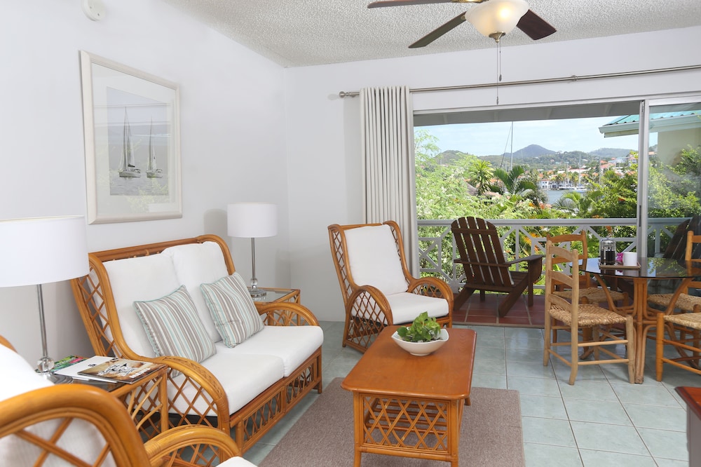 Harmony Suites 31/64