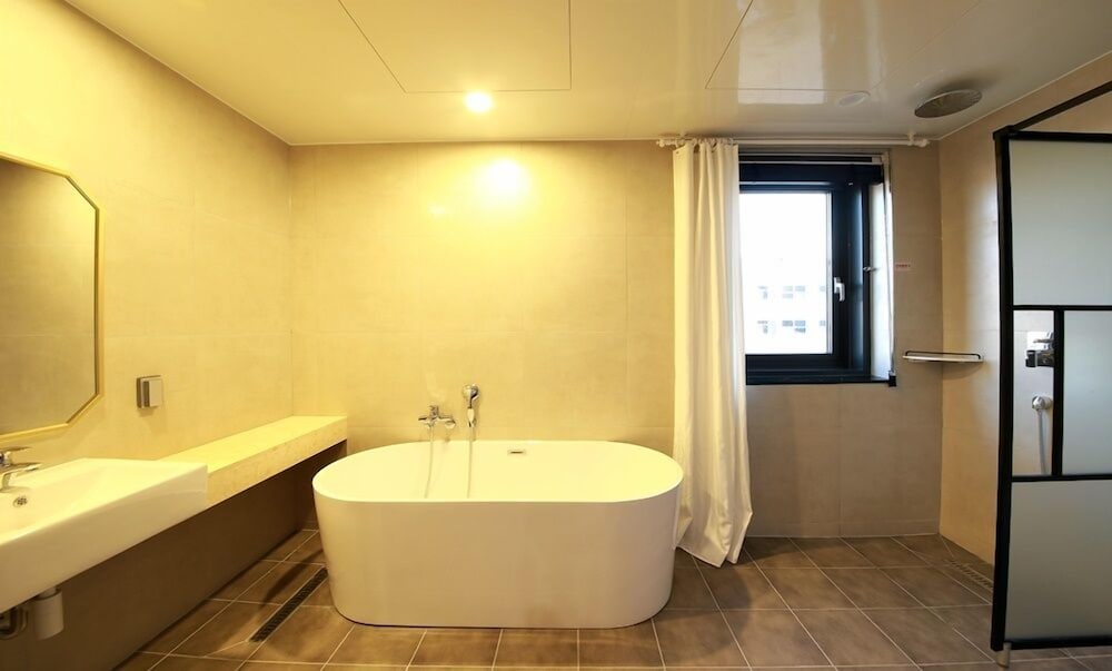 Gimpo ASSEM Hotel 40/50