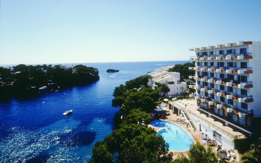 Cala Ferrera Hotel 4/191