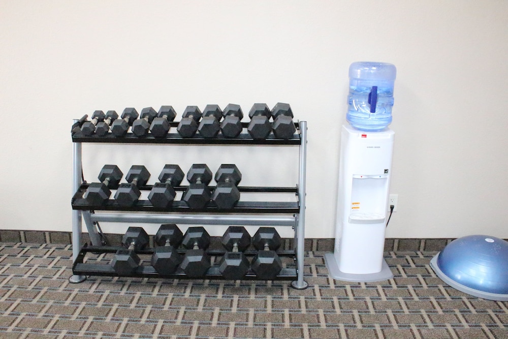Holiday Inn Express & Suites Kansas City-Liberty (Hwy 152), an IHG Hotel 50/74