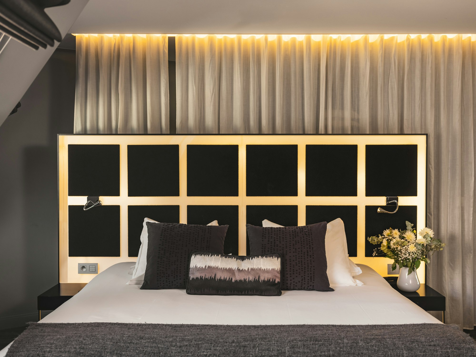 Hotel Legend in PARIS