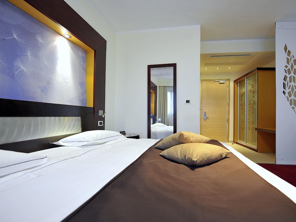 Mercure Olbia Hotel e Spa 29/76