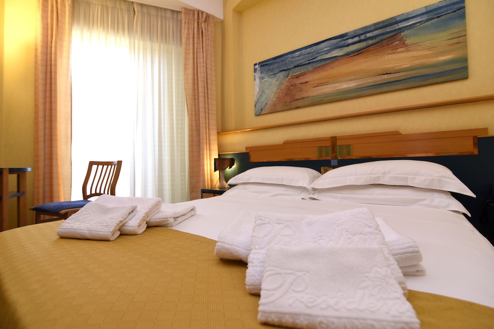Grand Hotel President 13/50