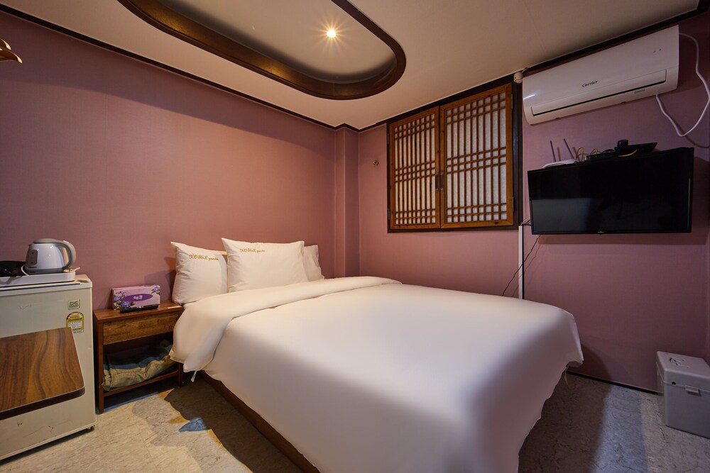 Seoul Central Hotel 12/16