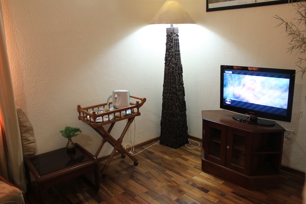Coconut Grove Regency Hotel 44/66