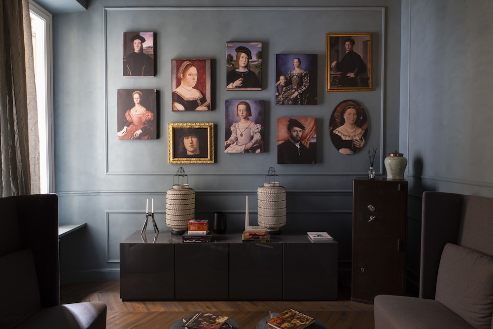 Le Quattro Dame Luxury Suites 55/73