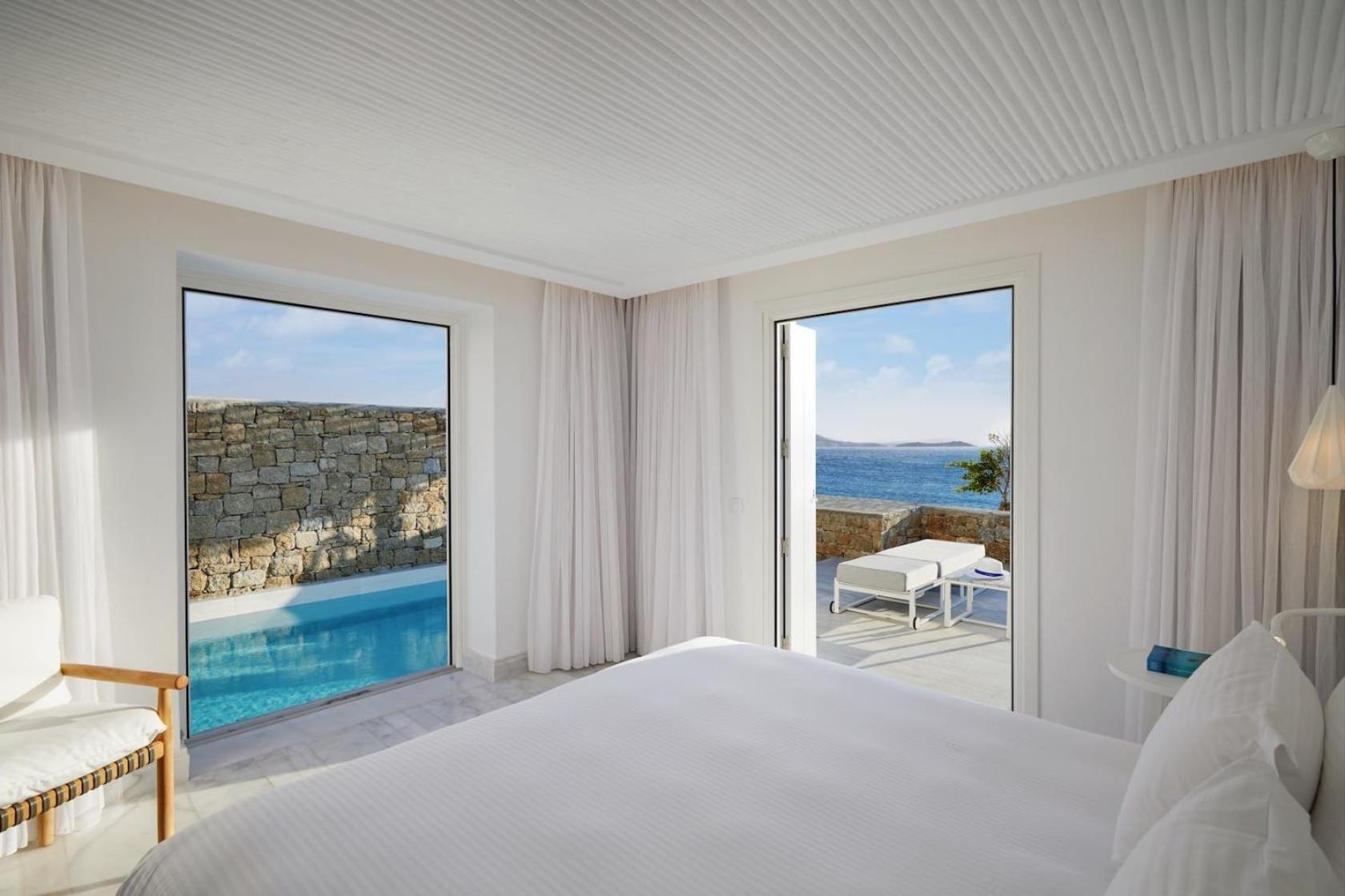 2 BEDROOMS, MAISONETTE, COURTYARD, OUTDOOR JETTED TUB, WITH POOL