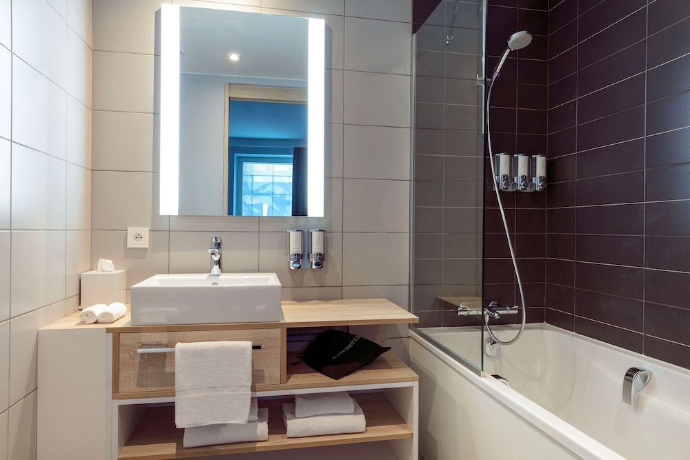 Hampton By Hilton Paris Clichy 15/18