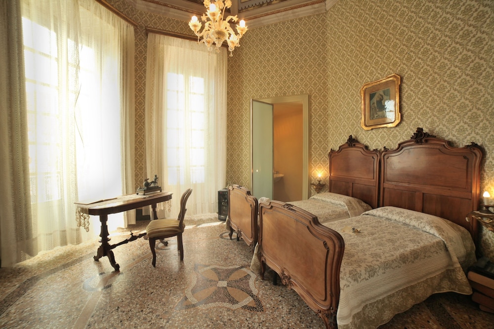 Hotel Regina D'arborea 23/40
