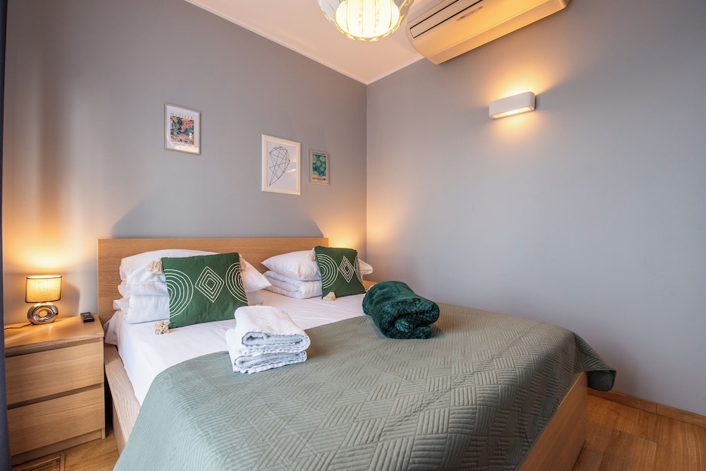Comfort, Double Bed, Sofa