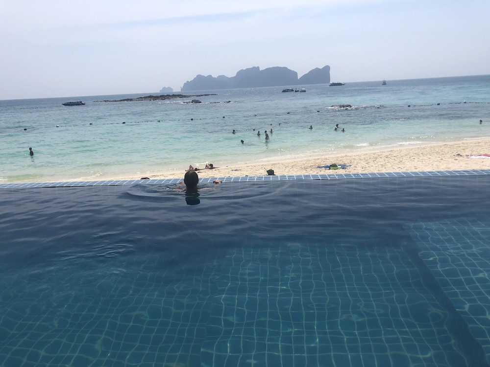 Phi Phi The Beach Resort 36/50