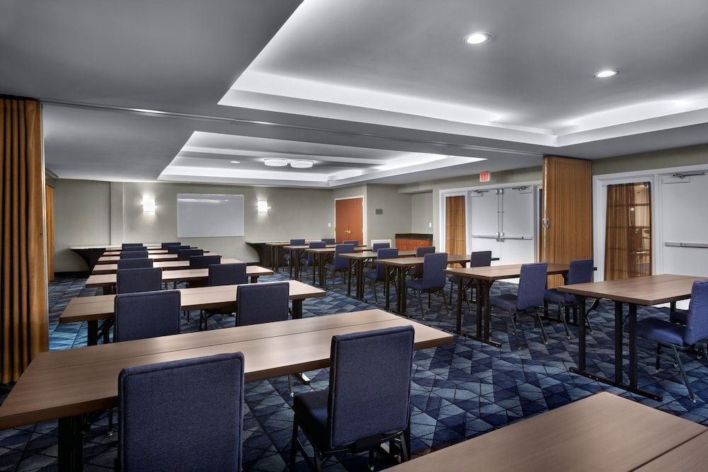 Courtyard By Marriott Winston-Salem Hanes Mall 61/66