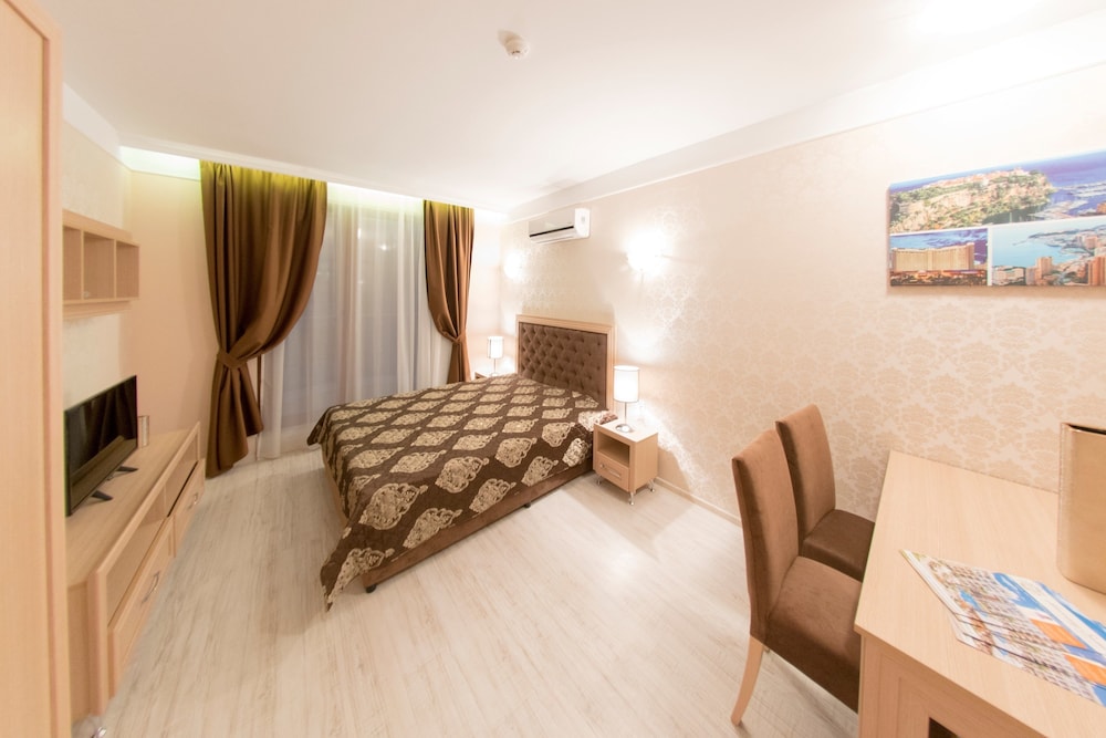 Harmony Suites Dream Island 15/50