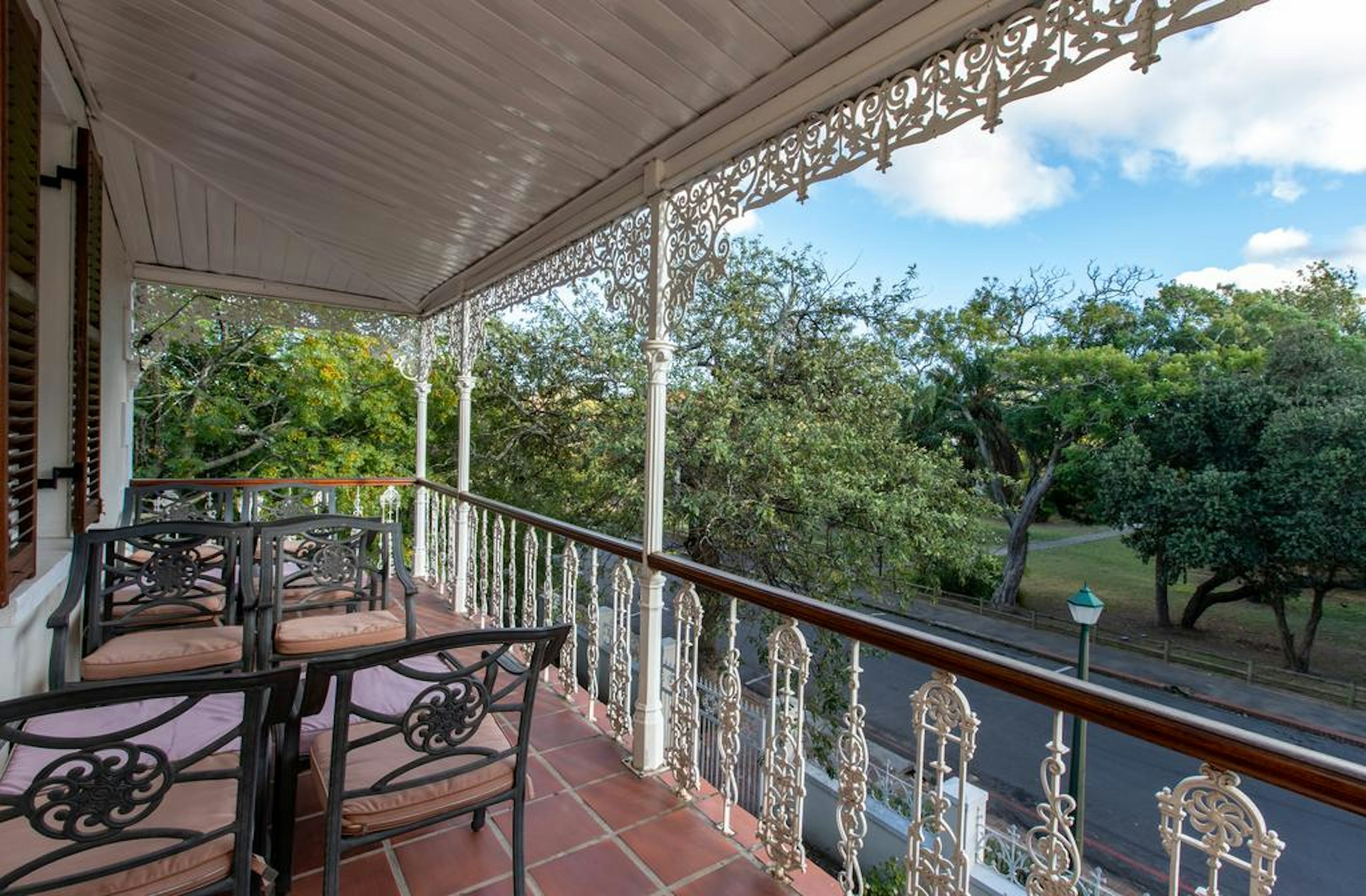 Evergreen Manor And Spa 24/42