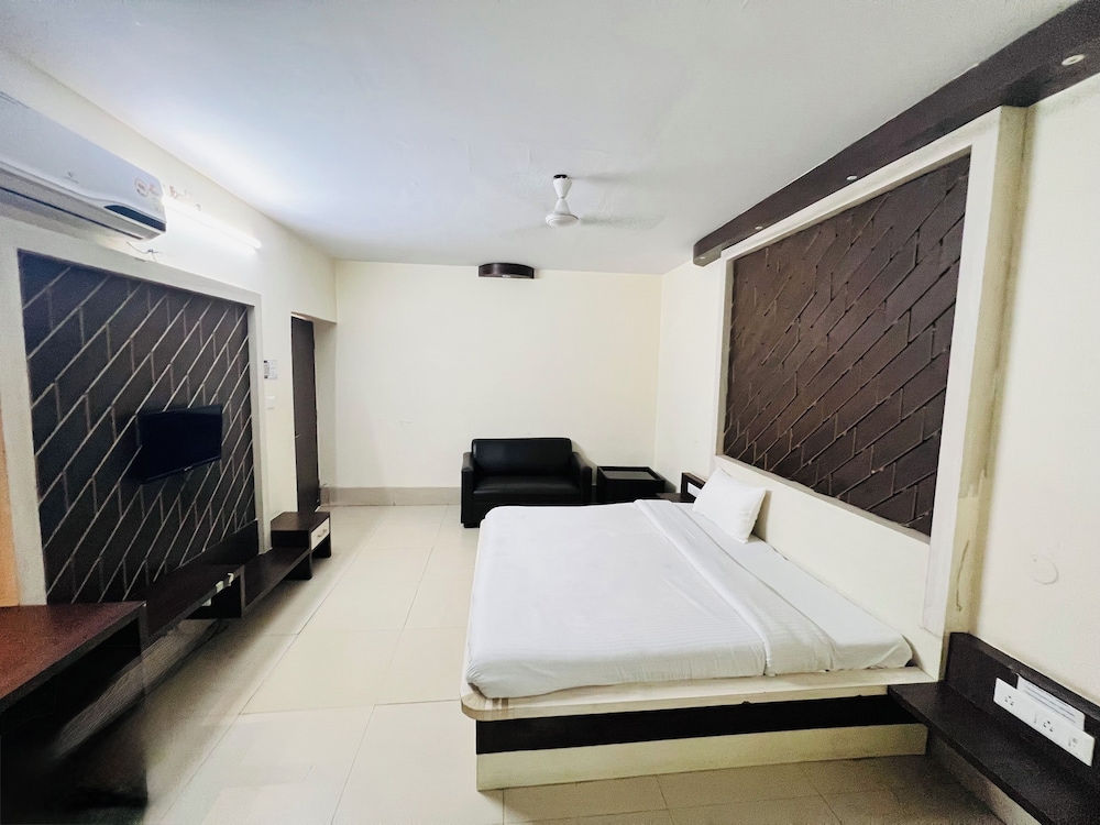 Ritumbraha Hotel & Resort 20/50