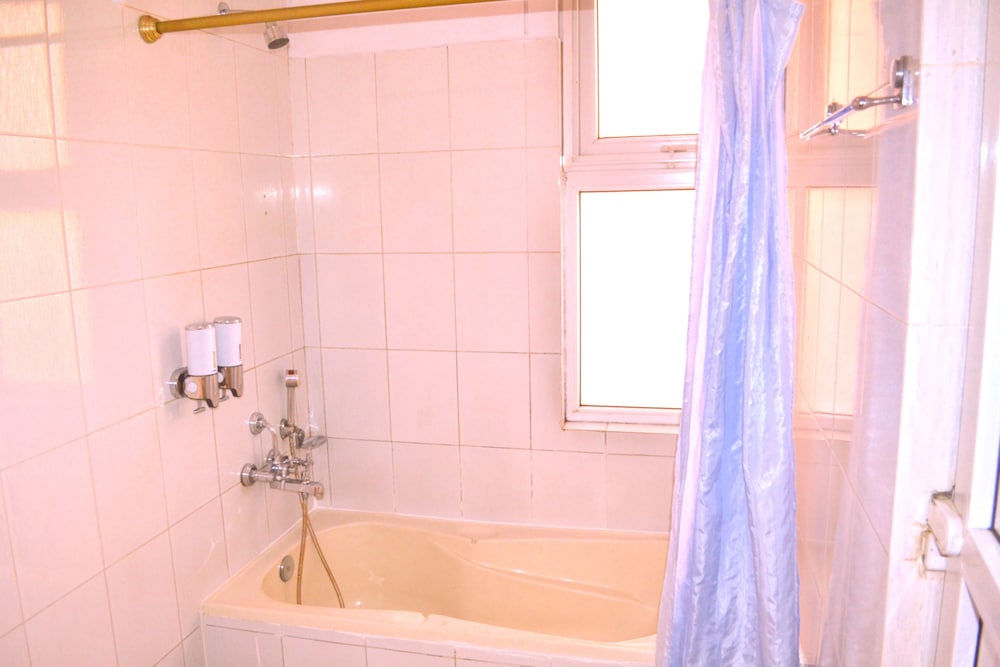 Hotel Access Nepal 67/70