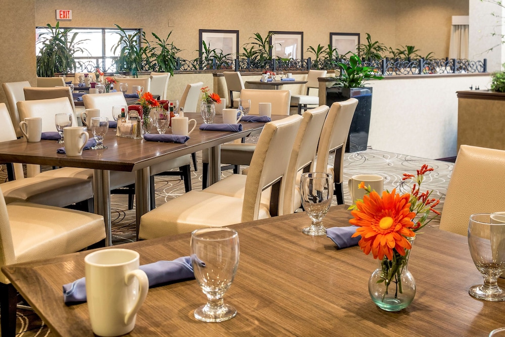 DoubleTree by Hilton Boston - Milford 39/58