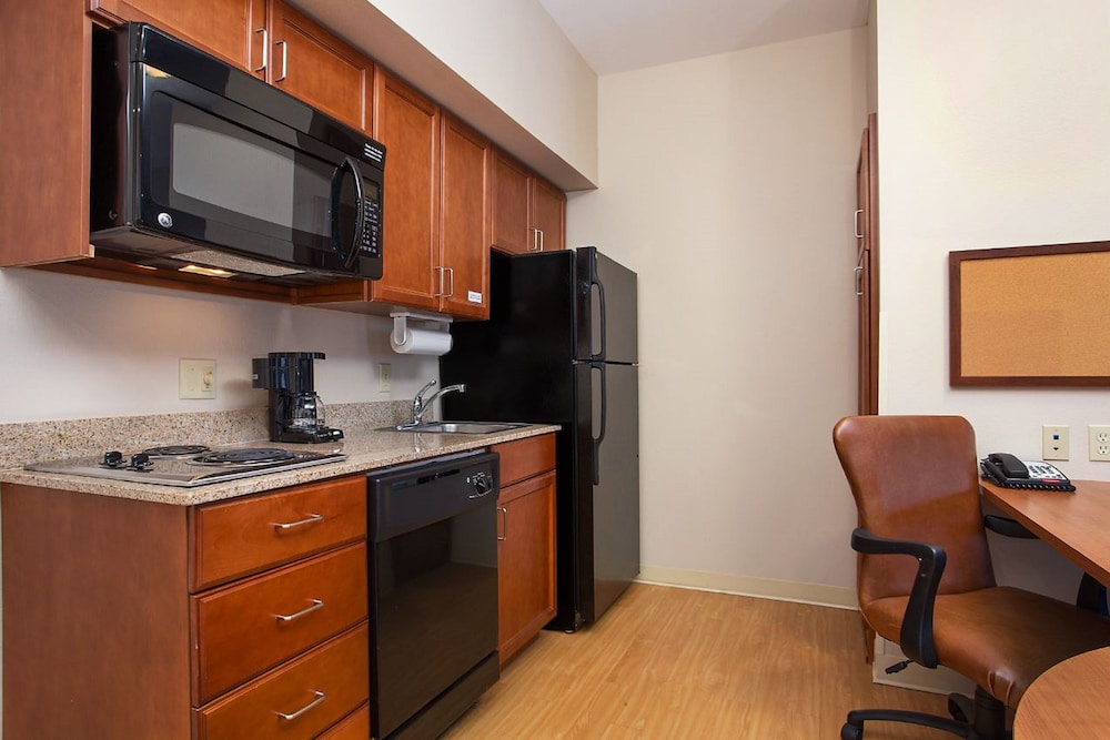 Candlewood Suites Vicksburg 62/72