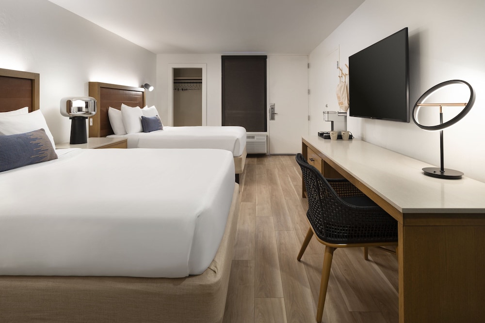 Room, 2 Queen Beds, Partial View, Middle Floor، Sky Rock Sedona, a Tribute Portfolio Hotel 3/5