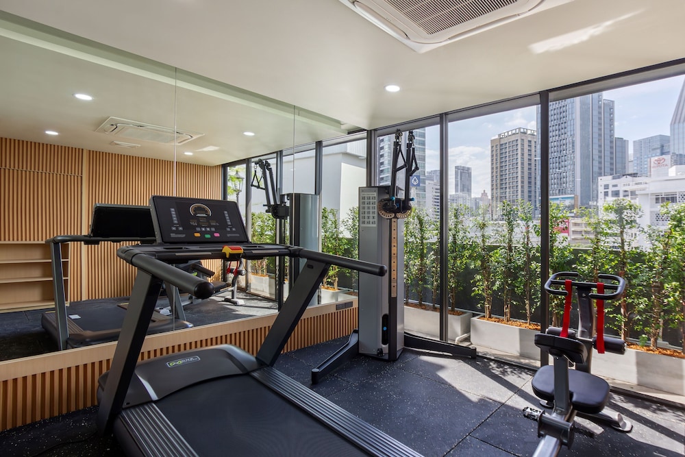 Aquila Hotel Bangkok 9/19