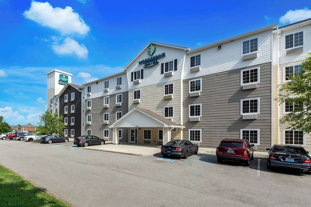 WoodSpring Suites Louisville Southeast 25/34