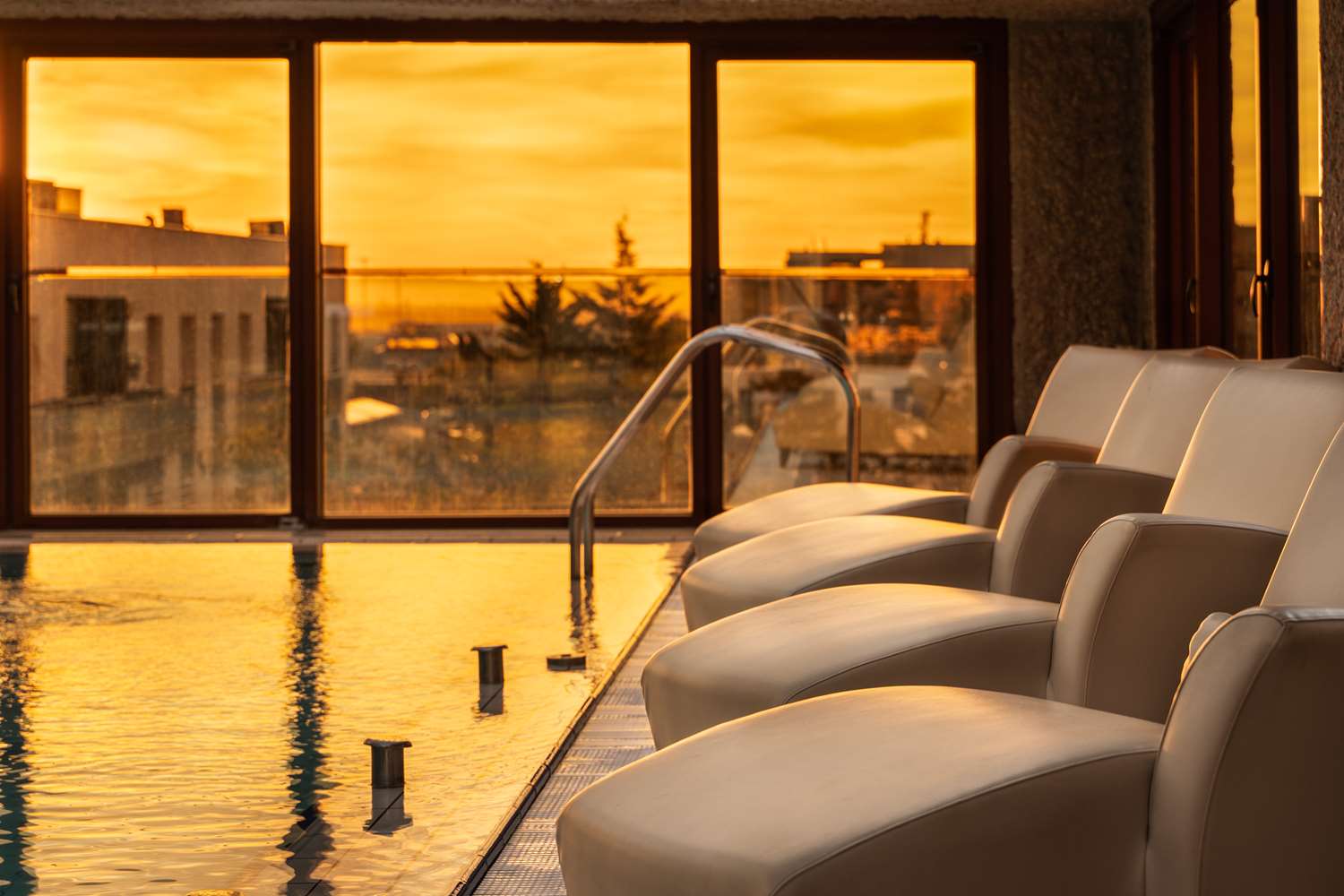 swimming pool spa