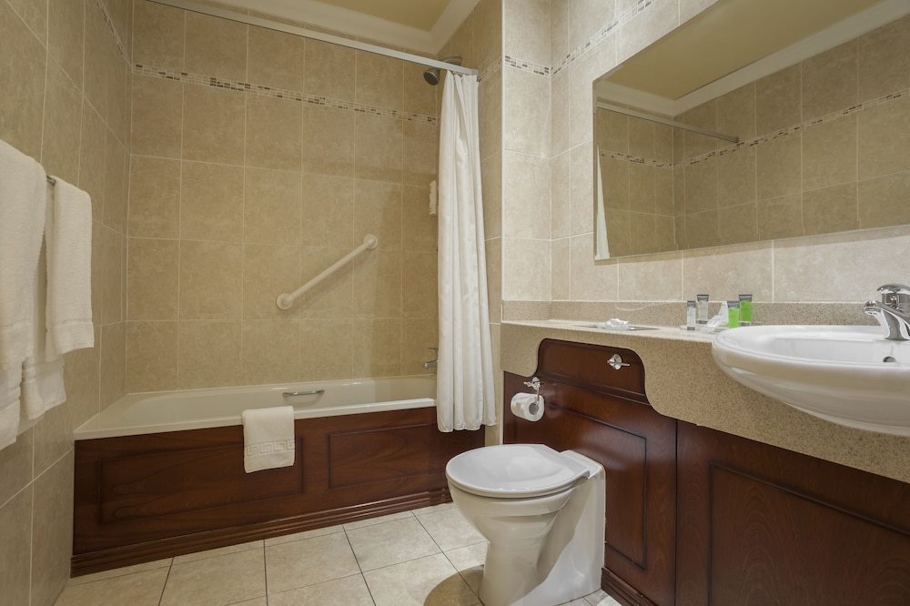 An Chuirt Hotel Gweedore 44/46