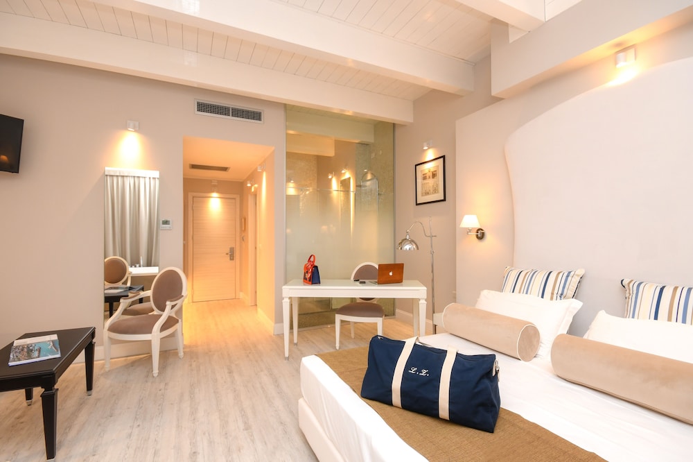 HOTEL OLIVETO 55/73