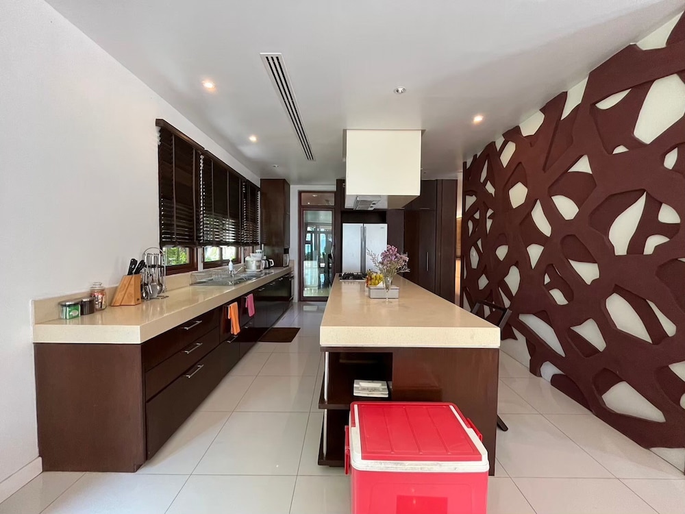 Amatapura Beach Villa 1 22/59