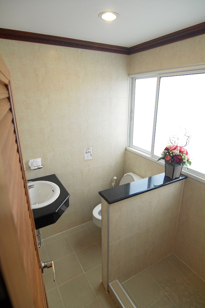 Sky Suites 32/35