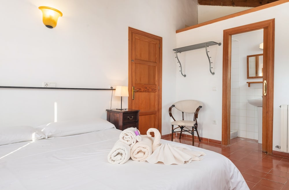 Petit Hotel Hostetgeria La Victoria 7/46