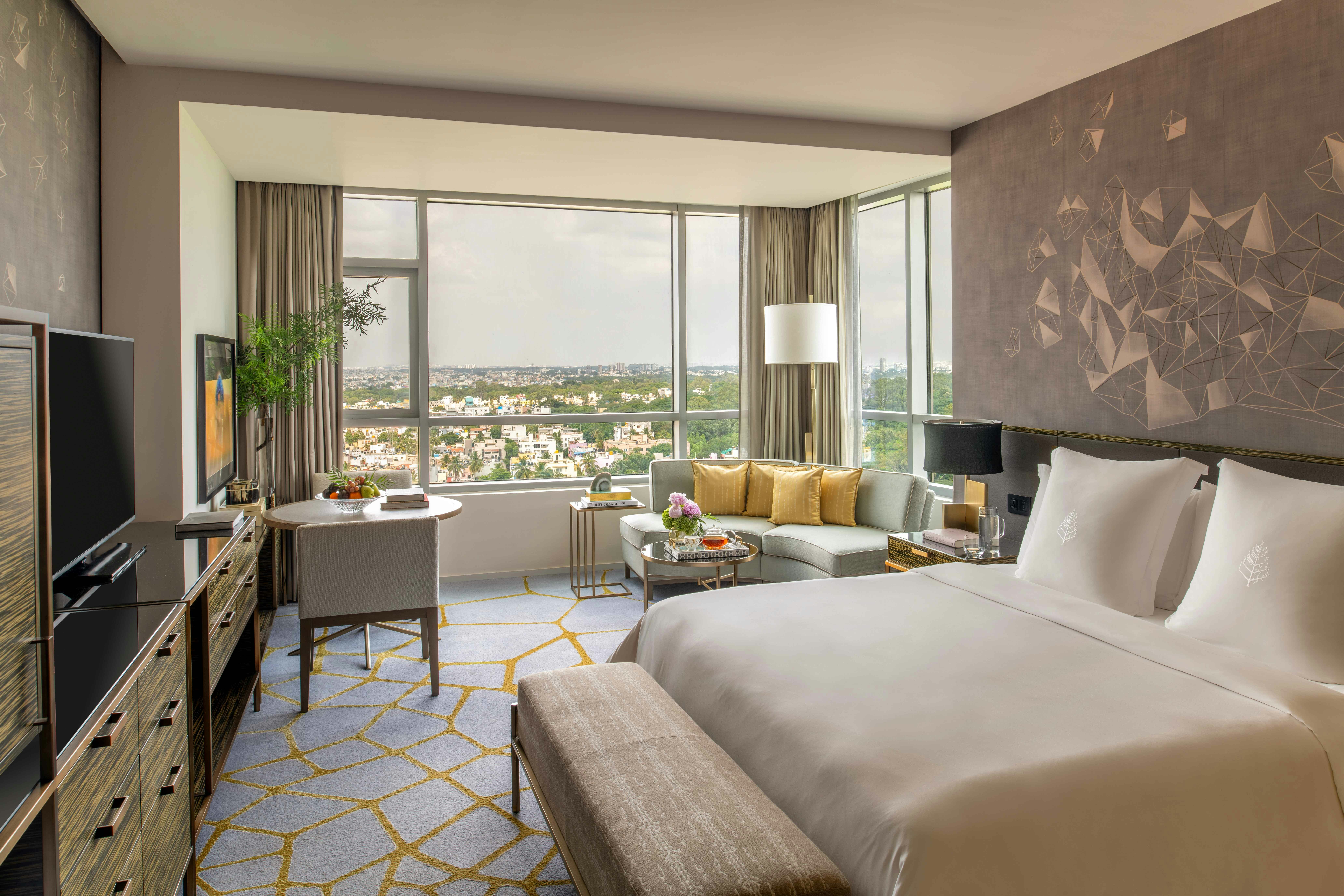 Four Seasons Hotel Bengaluru At Embassy One 14/75