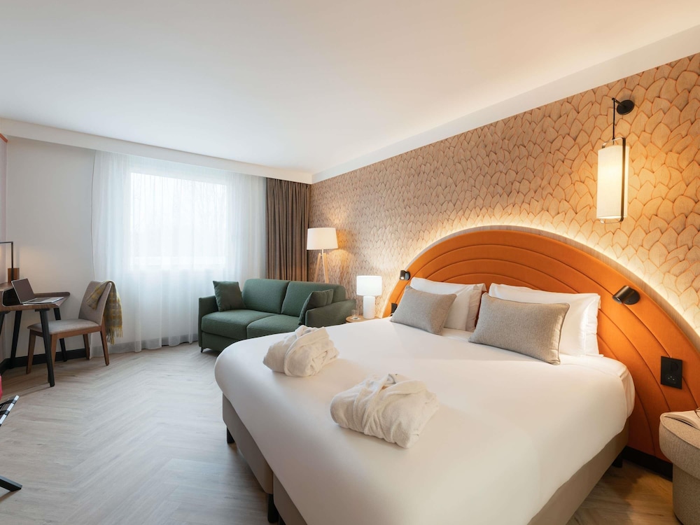 MERCURE Chartres Est 23/65