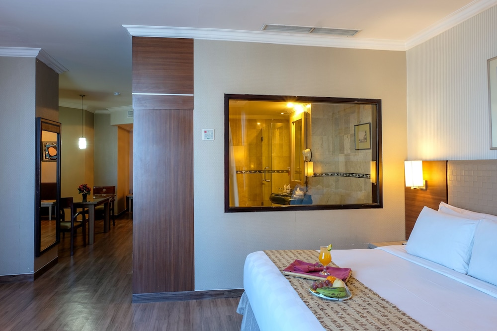 Almadera Hotel D H Quality Plaza Hotel Makassar 20/52