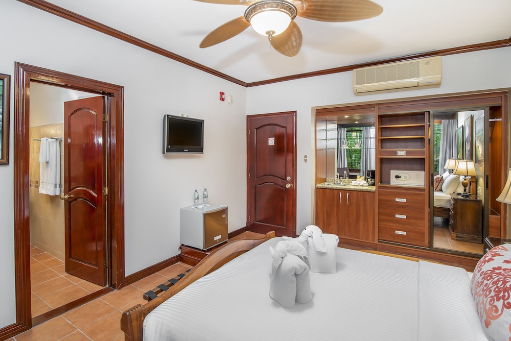 Hotel Casa Roland Golfito (ex Casa Roland Marina Resort) 20/72