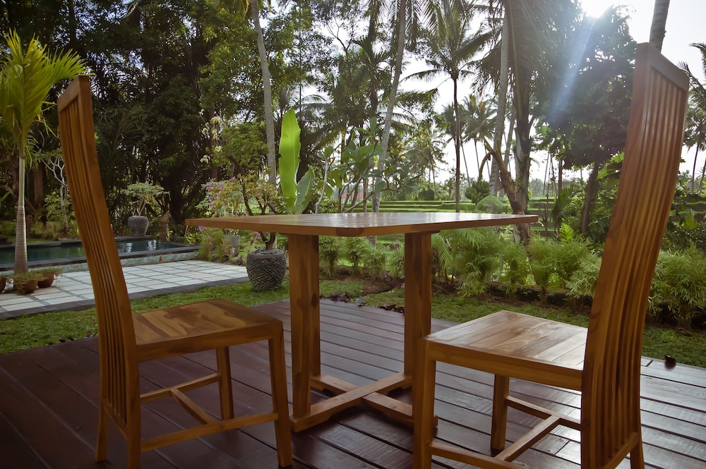 Junjungan Suite Villa 2/68