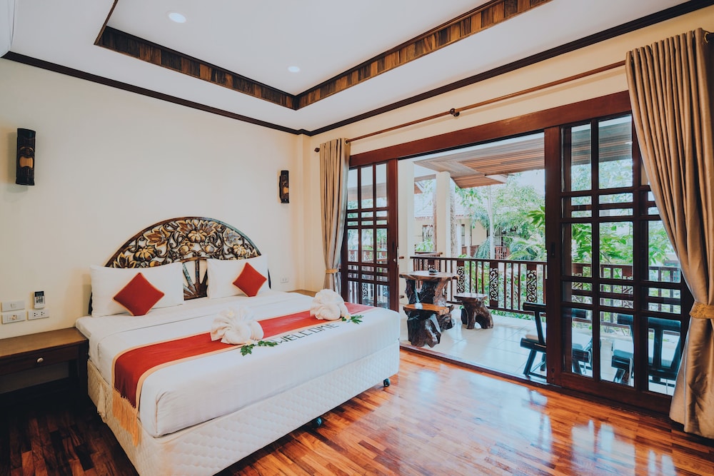 Havana Beach Resort 38/68